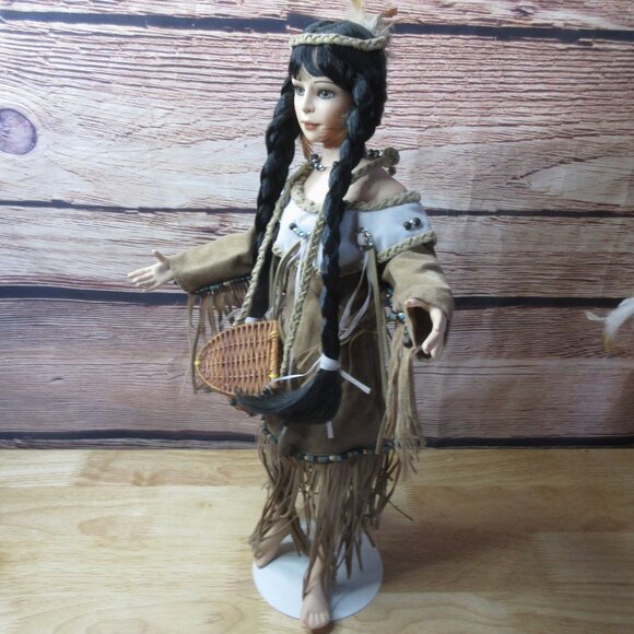 Native American Indian Exquisite 18" Doll with Accessories & Stand - Vintage - Picture 15 of 15